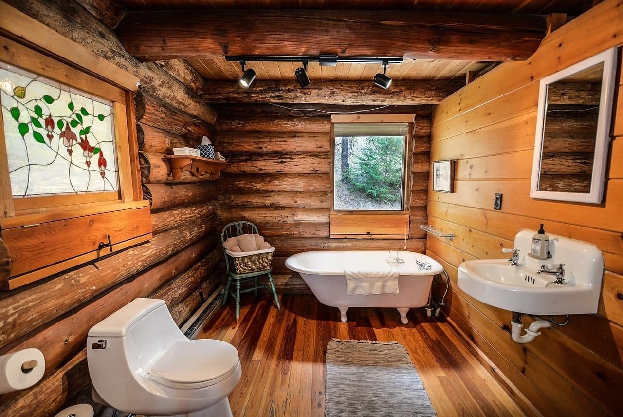 Farmhouse Bathroom Ideas for a Warm, Inviting Space