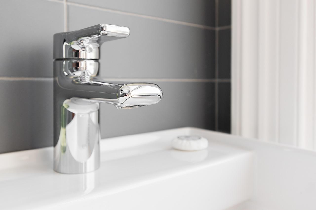 Modern bathroom fixtures and sink details
